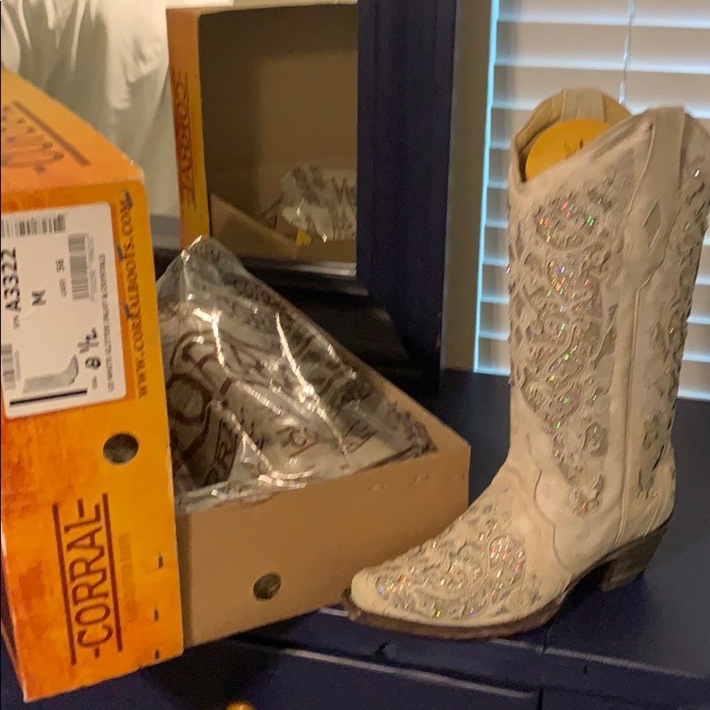 Coral boots